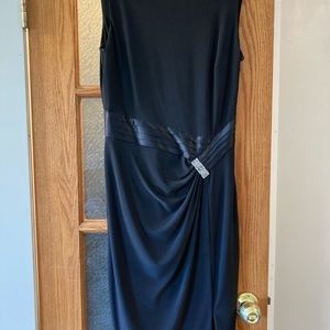Ralph Lauren cocktail dress size 6 black like new